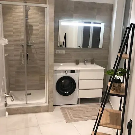 Apartment T3 Hippocrate 106 M2 Centre-ville