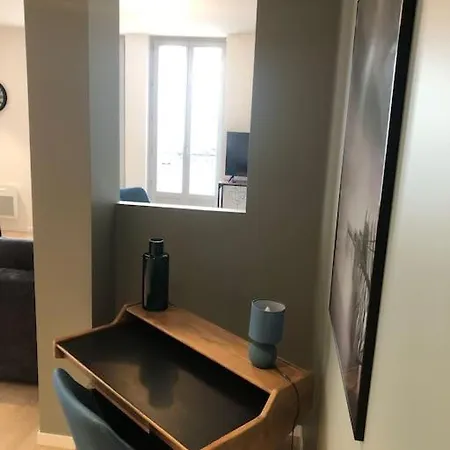 Apartment Hippocrate 106 M²