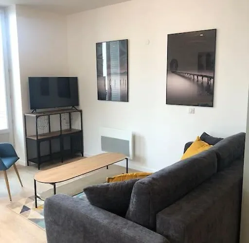 T3 Hippocrate 106 M2 Centre-ville Appartement *