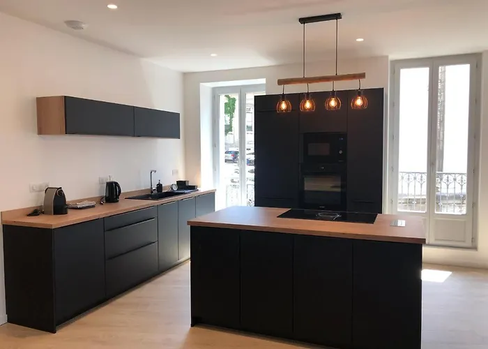 T3 Hippocrate 106 M2 Centre-ville *