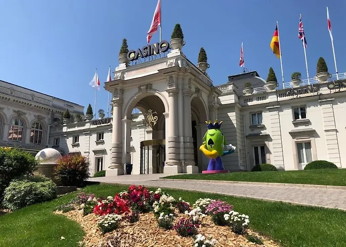 T3 Hippocrate 106 M2 Centre-ville Appartement *