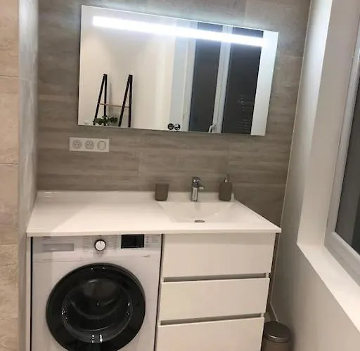 T3 Hippocrate 106 M2 Centre-ville * Aix-les-Bains